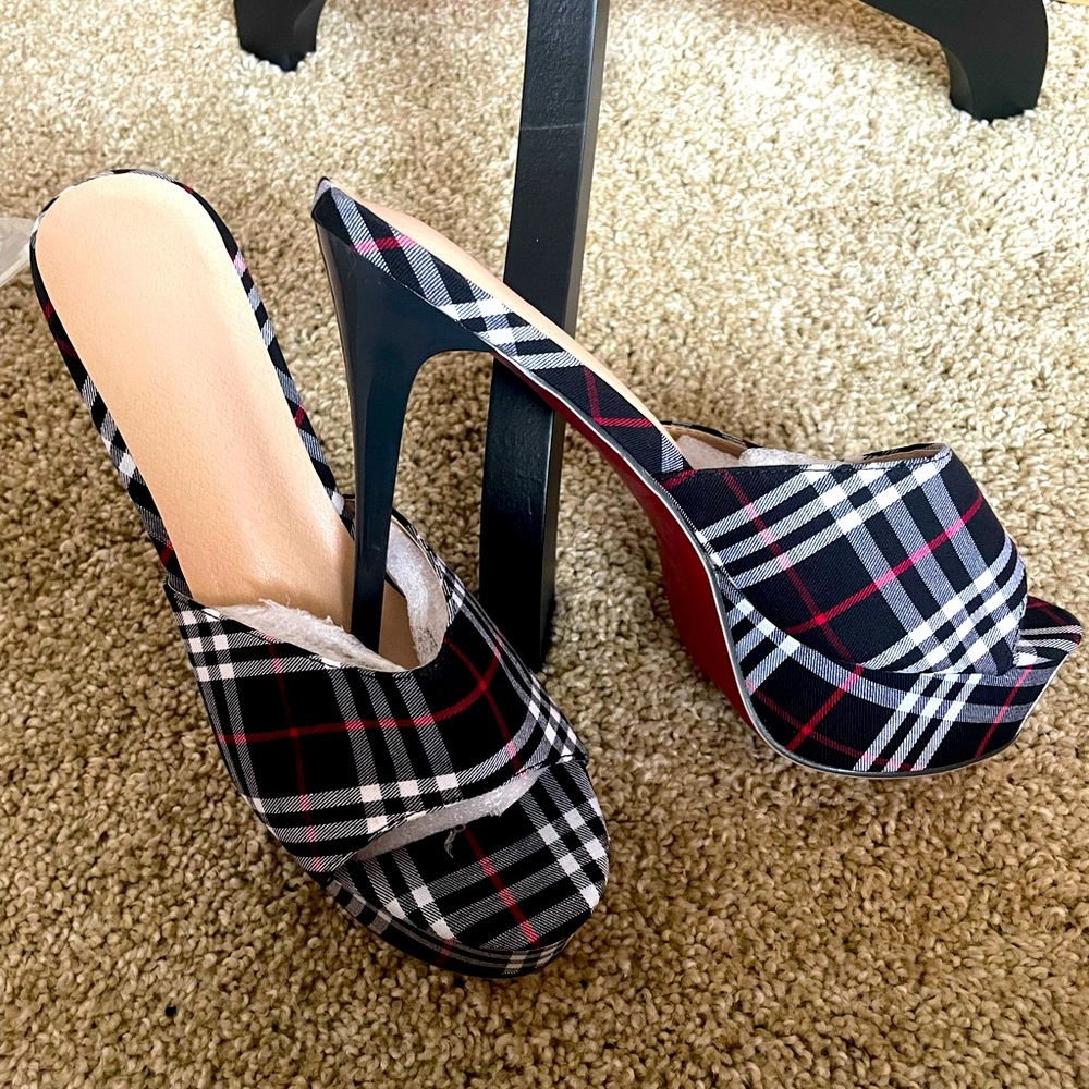 Brand New Black Plaid Heels